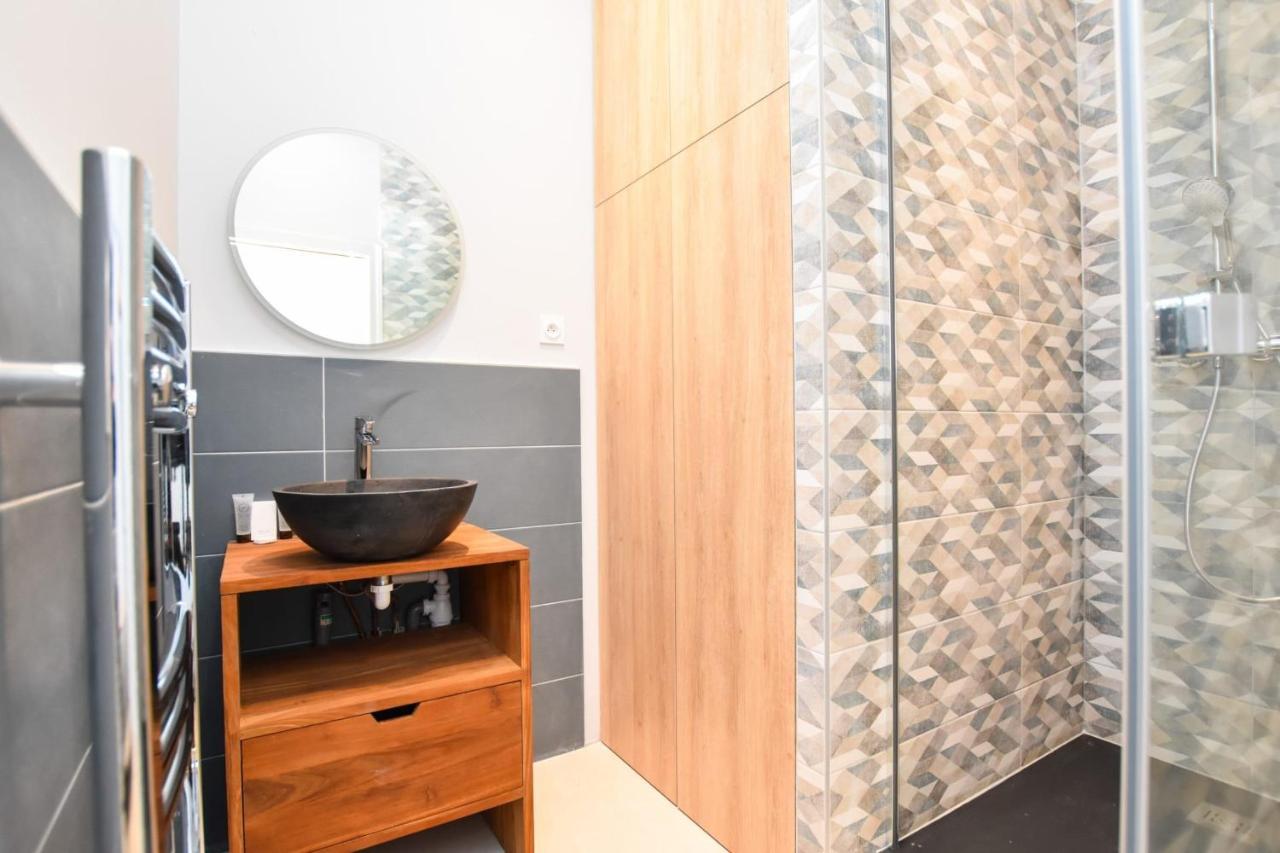 Chic Apartment - 2Br-6P - Gare Du Nord Párizs Kültér fotó